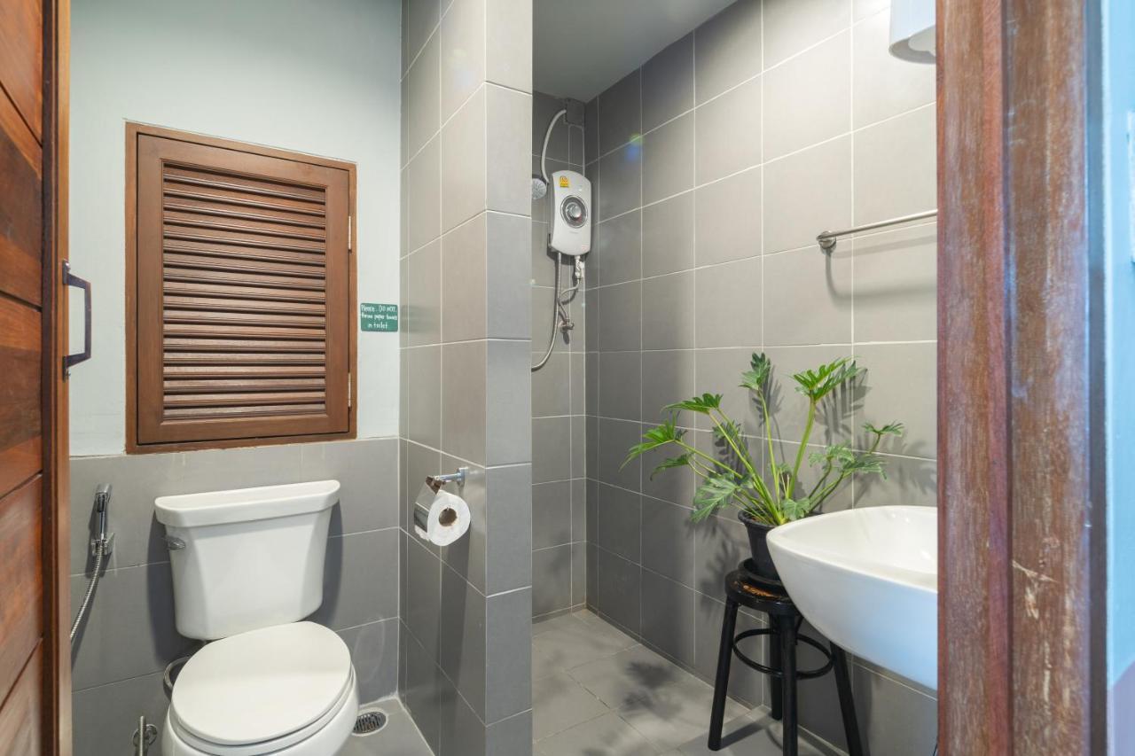 Better Moon Guesthouse Bangkok Zewnętrze zdjęcie